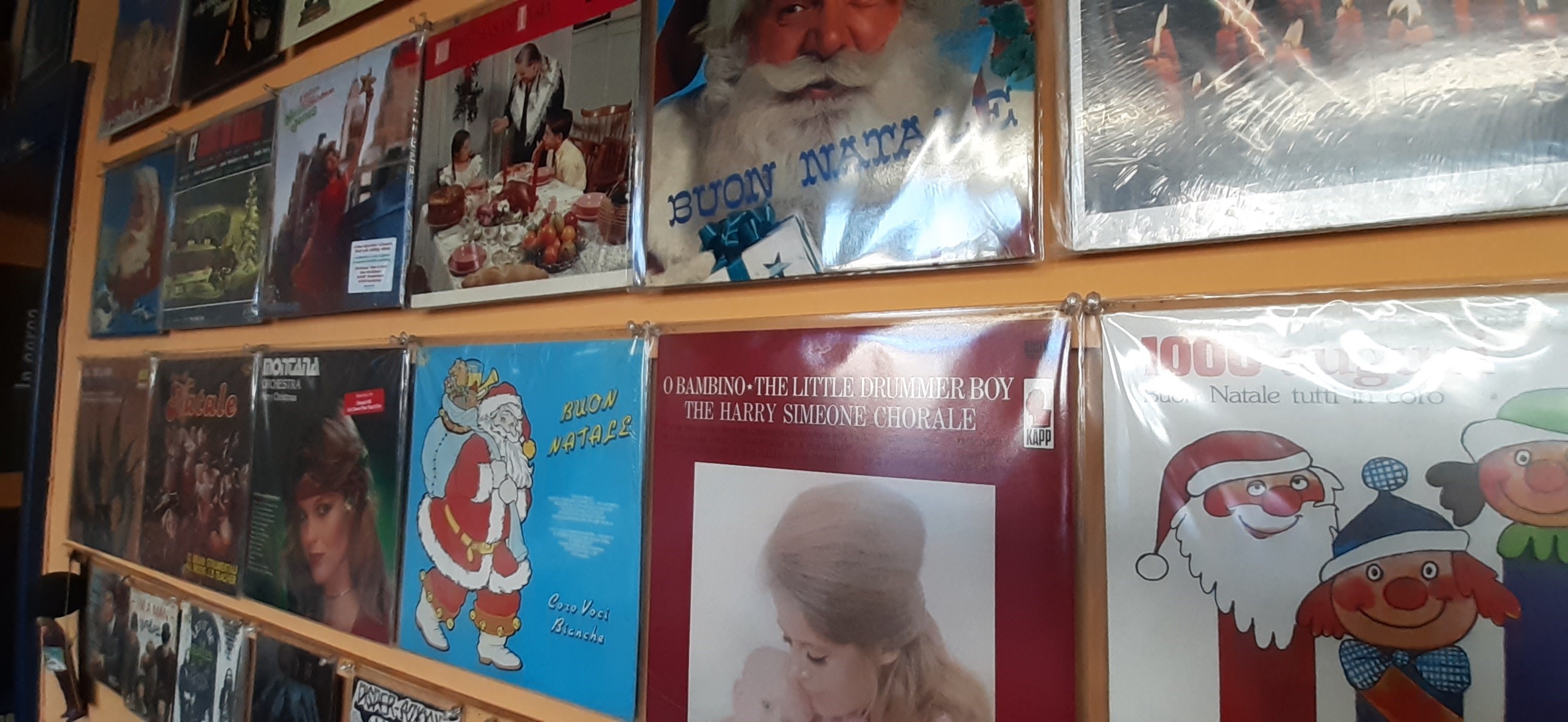 xmas-wall